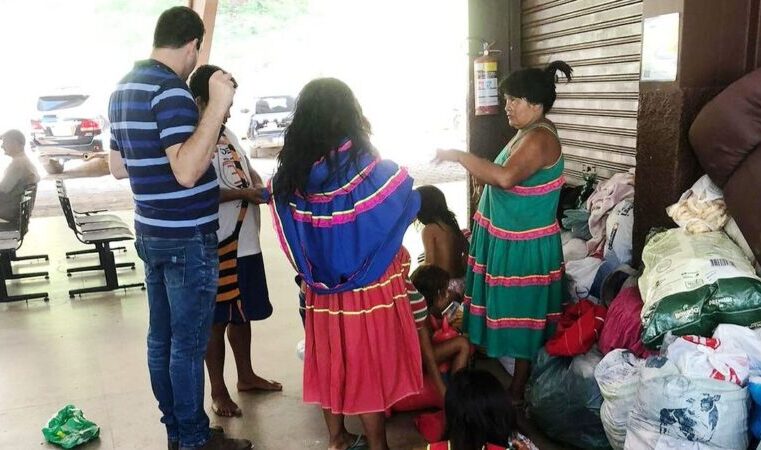 Assistência Social de Itabira garante estadia, alimentação e transporte para 18 indígenas