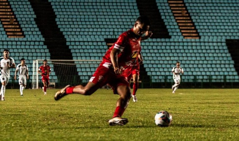 Valério joga mal e acumula segunda derrota