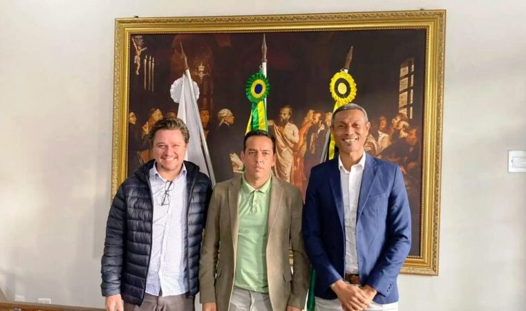Câmara de Itabira pretende descentralizar serviços e busca sugestão em Ouro Preto