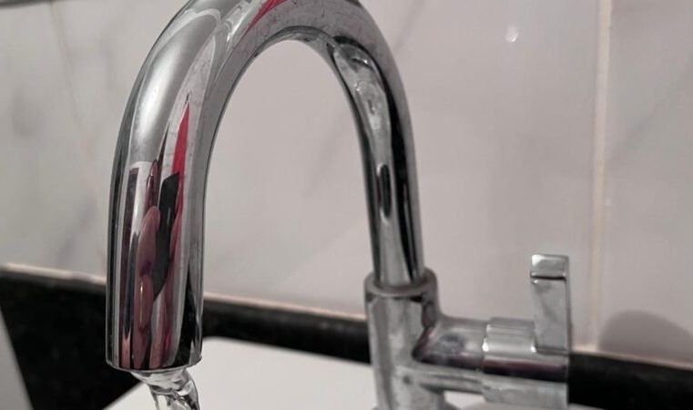 Abastecimento de água será temporariamente interrompido para limpeza no reservatório do Valença