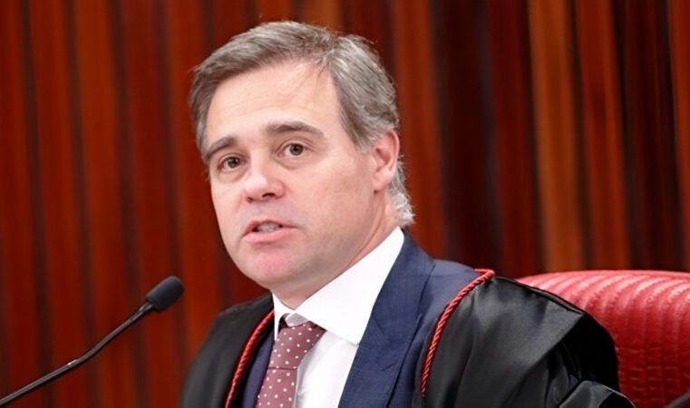 Ministro André Mendonça do TSE confirma participação na Jornada Jurídica de Itabira