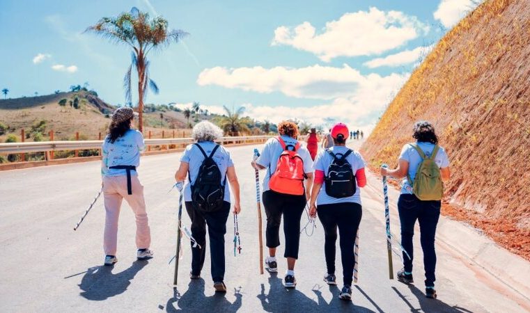 Mais de 300 peregrinos vencem os 16 quilômetros do “Caminho das Três Marias”
