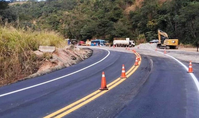 BR-381 tem alterações no trânsito e supressão de sistema Pare e Siga