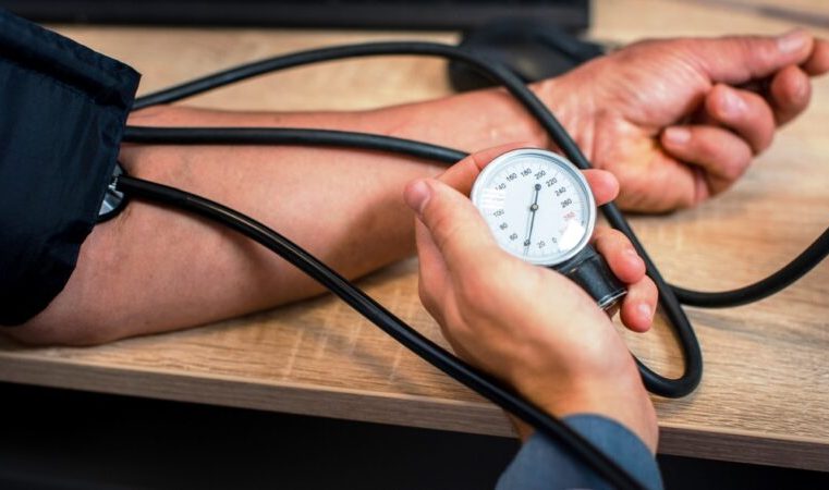 Especialista da FSFX recomenda prevenção ao colesterol alto com diagnóstico precoce