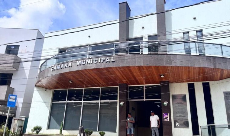 Câmara de São Gonçalo convoca reunião para analisar matérias sobre receitas e despesas