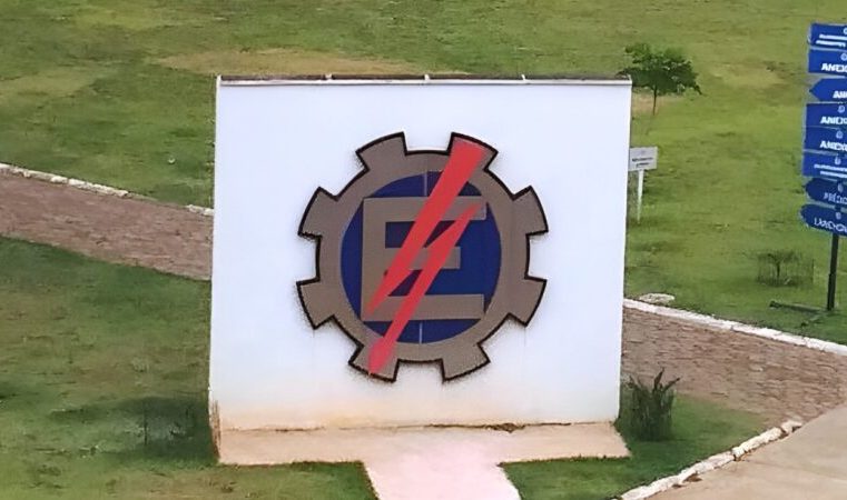Associação de Engenharia e Ciências Mecânicas premia dissertação de aluno da Unifei