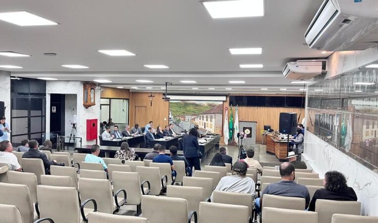 Vereadores apoiam colega vítima de racismo. Aprovado incentivo à doação de órgãos