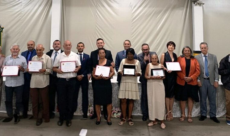 Câmara de São Gonçalo homenageia nove idosos com “Prêmio Melhor Idade 2025”