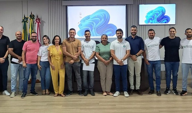 Vereadores de São Gonçalo recebem apresentação do Código de Posturas