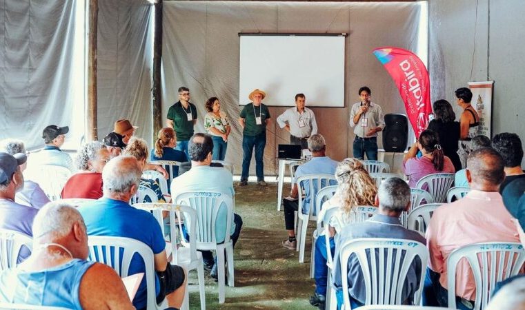Com apoio do Circuito Frutifica Minas, Prefeitura de Itabira realiza Dia de Campo no Crasir