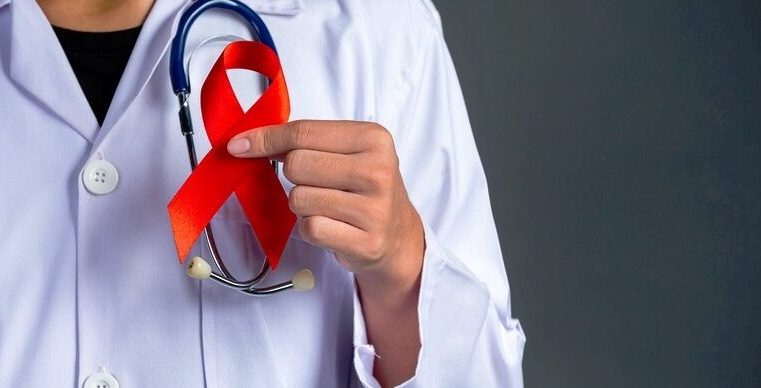 Dezembro Vermelho: prevenção de ISTs vai além do teste de HIV
