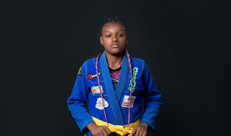 Jiu-Jitsu: atleta Juju Emiliano encerra competições de 2025 conquistando mais um cinturão