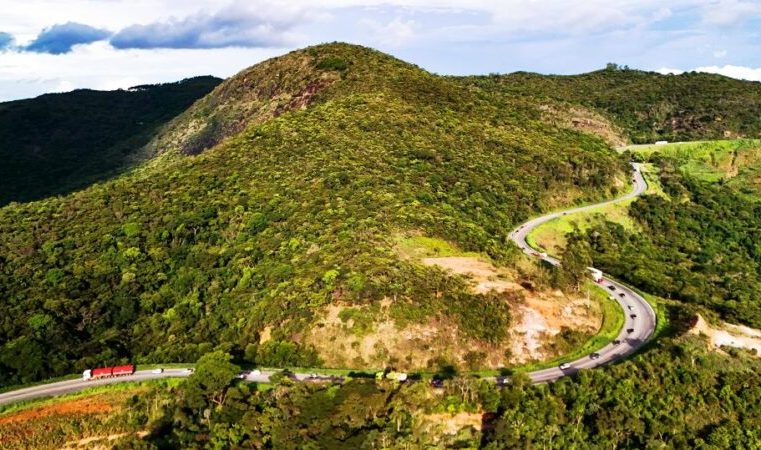 Concessionária de Rodovia instala equipamentos e revitaliza iluminação na BR-381