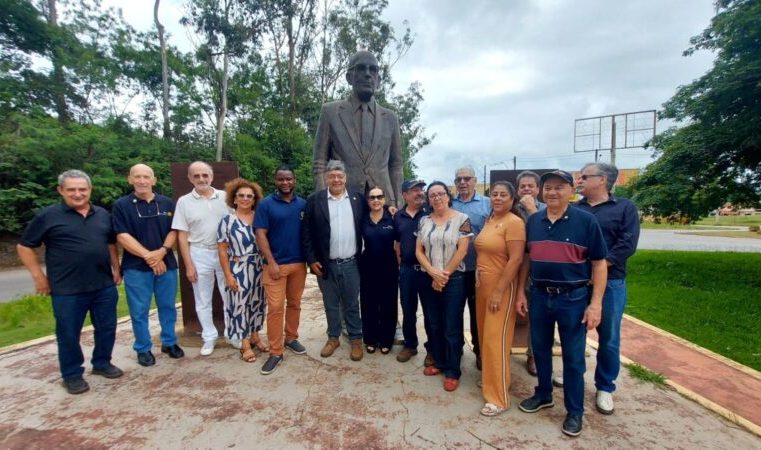 Governador do distrito 4521 do Rotary Club visita Itabira