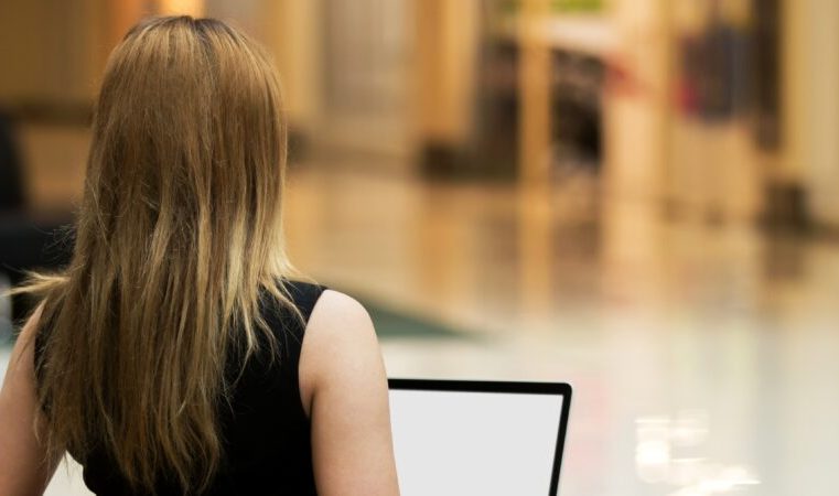 Cresce expedição de documento digital para viagens com crianças e adolescentes desacompanhados