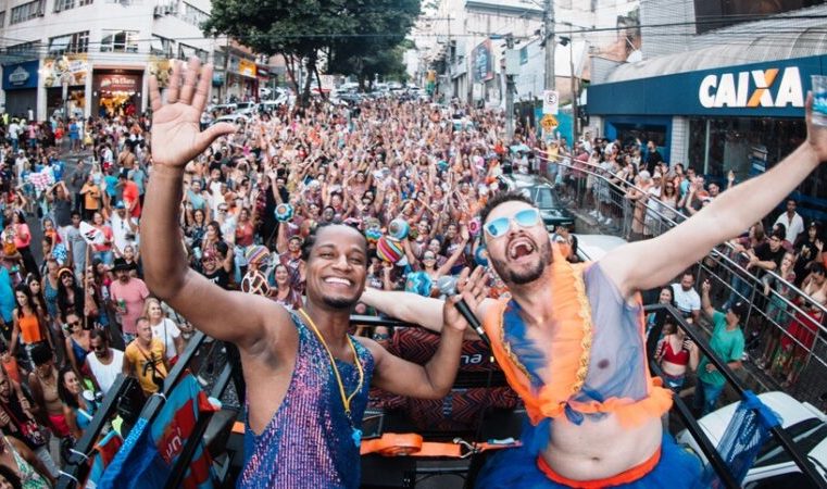 Programação do encerramento do pré-carnaval, colorindo as ruas de Itabira