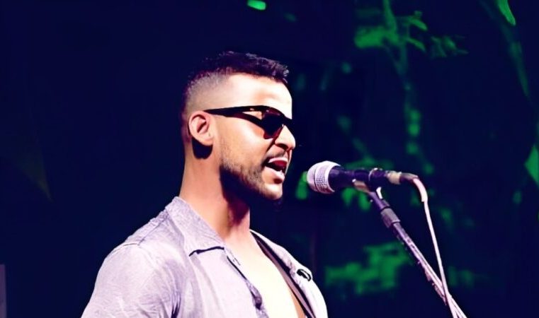 Marcus das Serras se apresenta em pub referência Rock in Roll, na capital