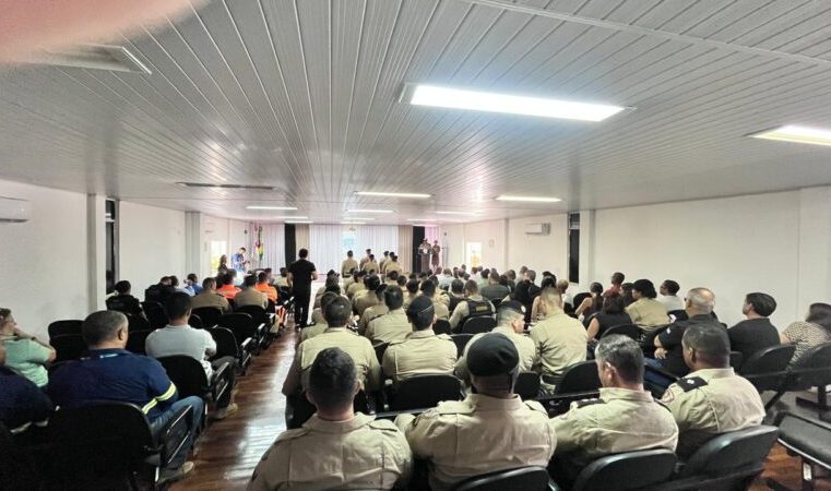 Honrarias concedidas a personalidades de destaque na celebração de 30 anos do 26º BPM