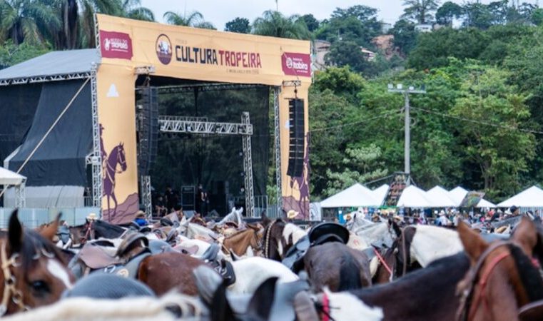 Festa em Ipoema reúne gastronomia e oficinas, fortalecendo a economia aliada ao turismo
