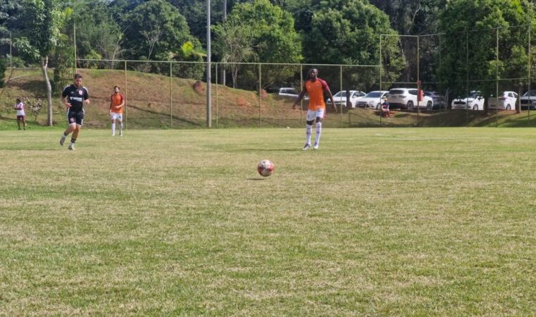 Valério vence segundo jogo-treino e está na reta final de preparação