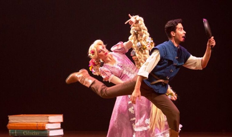 Por meio do programa “Diversão em Cena”, Monlevade recebe o espetáculo gratuito “Rapunzel”