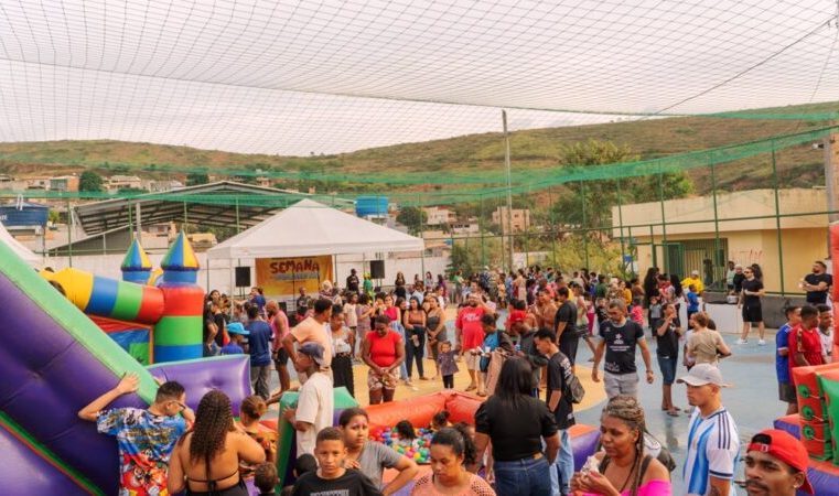 Dia de Lazer e Voluntariado no bairro Fênix realizado pelo Sindicato Metabase