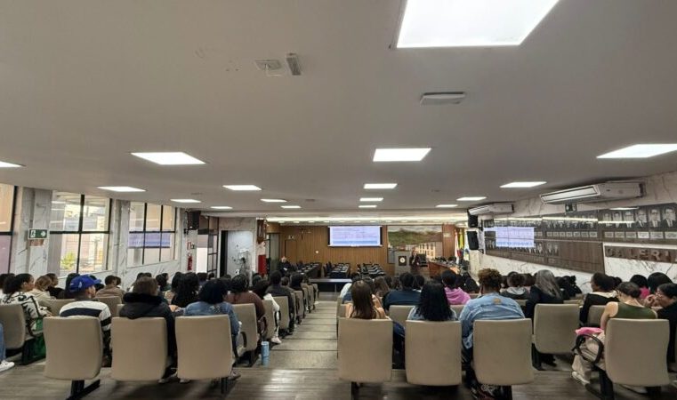 Escola do Legislativo “Professor Paulo Neves” promove formação continuada para monitores
