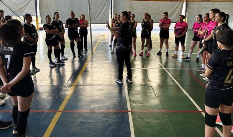 Polícia Civil realiza torneio relâmpago de vôlei amador feminino