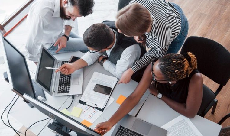 Famílias mineiras devem planejar a sucessão nas empresas quanto antes