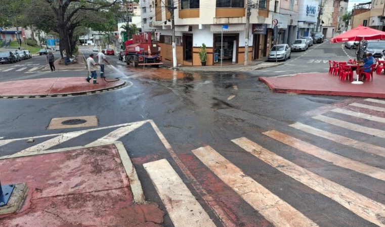 Concluída drenagem na área bancária. Recapeamento será nesta semana