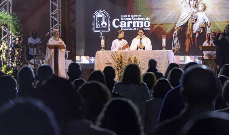 Romeiros e carmenses celebram último final de semana da 72ª Festa da Padroeira do distrito