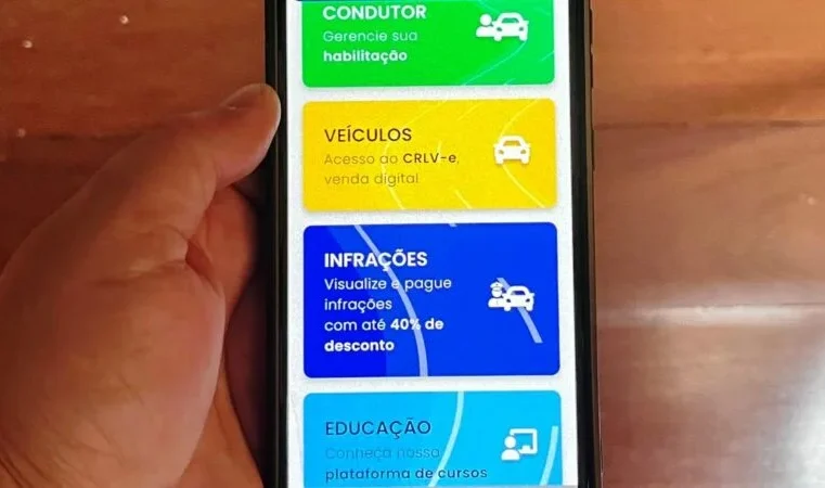 Saiba como usar o app CNH Digital nos pedágios da BR-381
