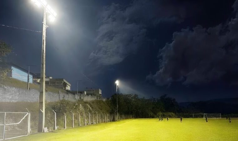 Definida a inauguração da nova iluminação em dois campos: Vila Nova e São Cristóvão
