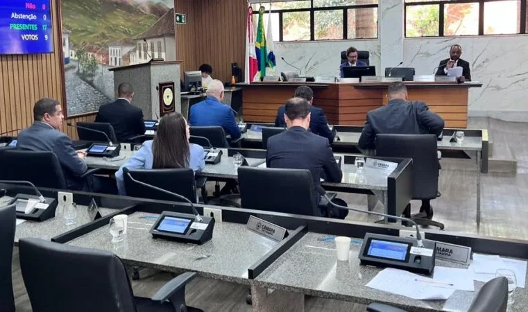 Itabira: vereadores avaliam parecer do Tribunal de Contas do Estado, exercício 2021