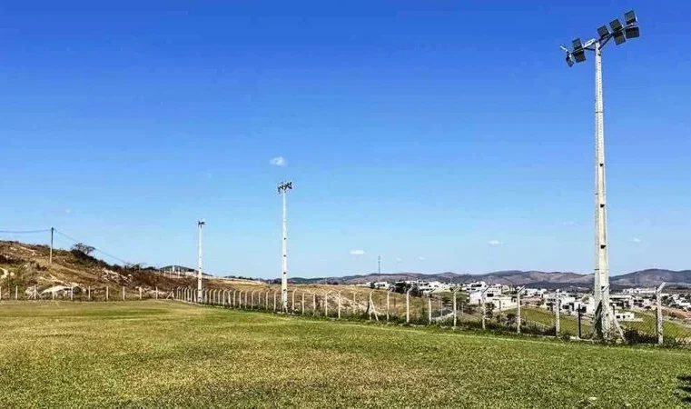 Três partidas do Futebol Amador inauguram iluminação no campo do União