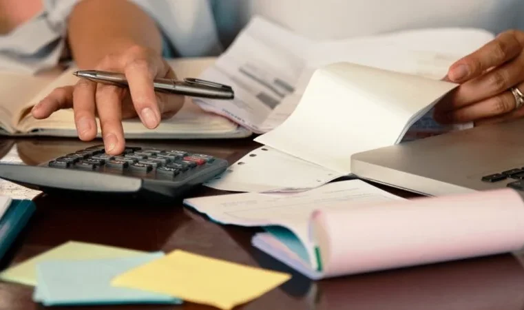 Como evitar voltar ao ciclo das dívidas com o fim do programa “Desenrola 2.0”