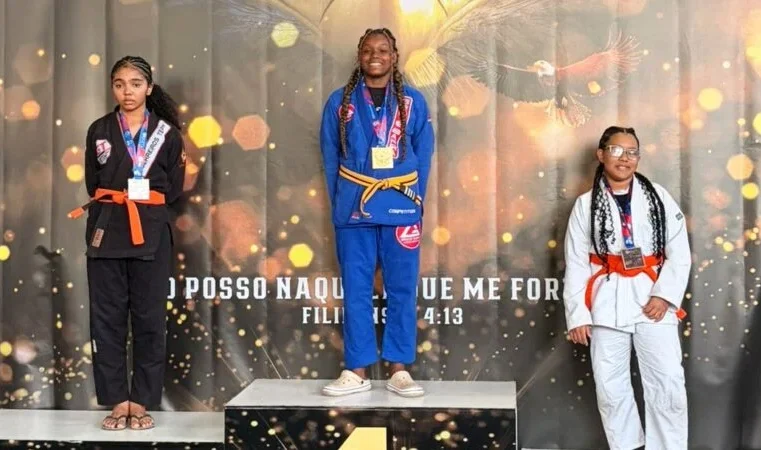 Competidora itabirana “Juju Emiliano” conquista título do Jiu-Jitsu For All