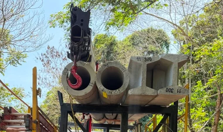 Comunidade do Jambreiro recebe iluminação e extensão de rede elétrica
