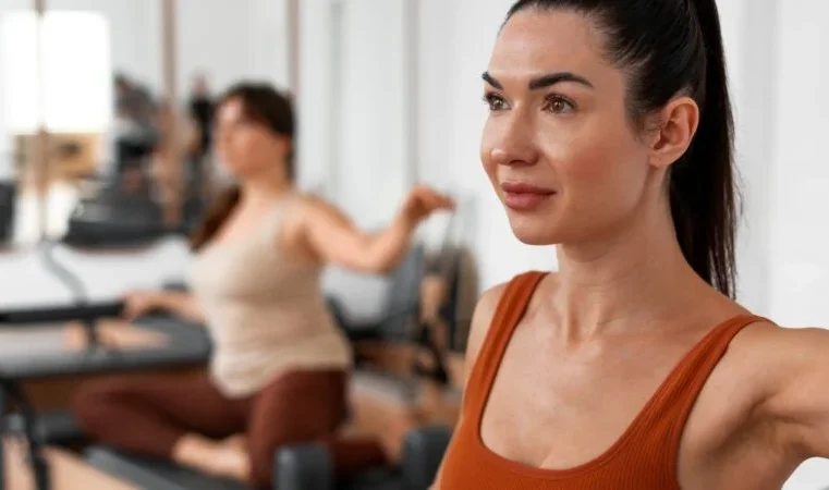 Confira os benefícios do Pilates na força e estabilidade após emagrecimento acelerado