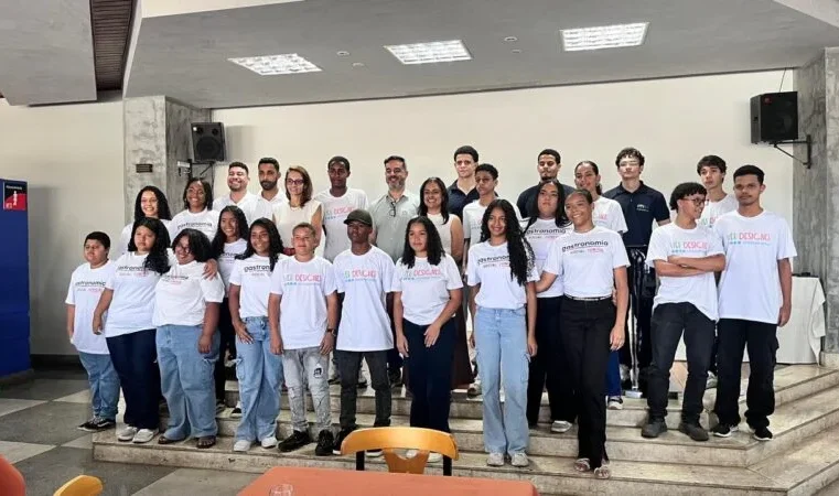 ITI capacita 19 jovens em duas turmas: Gastronomia Social e Web Designer