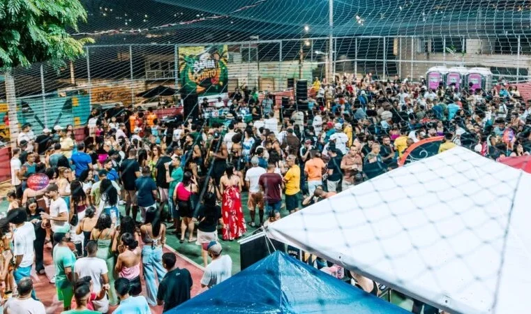 Samba do Quinto lota praça São Tomé e relembra movimento popular histórico no espaço