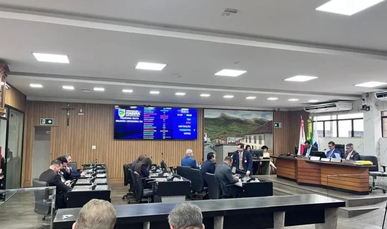 Câmara de Itabira analisa quatro matérias e encaminha demanda de moradores
